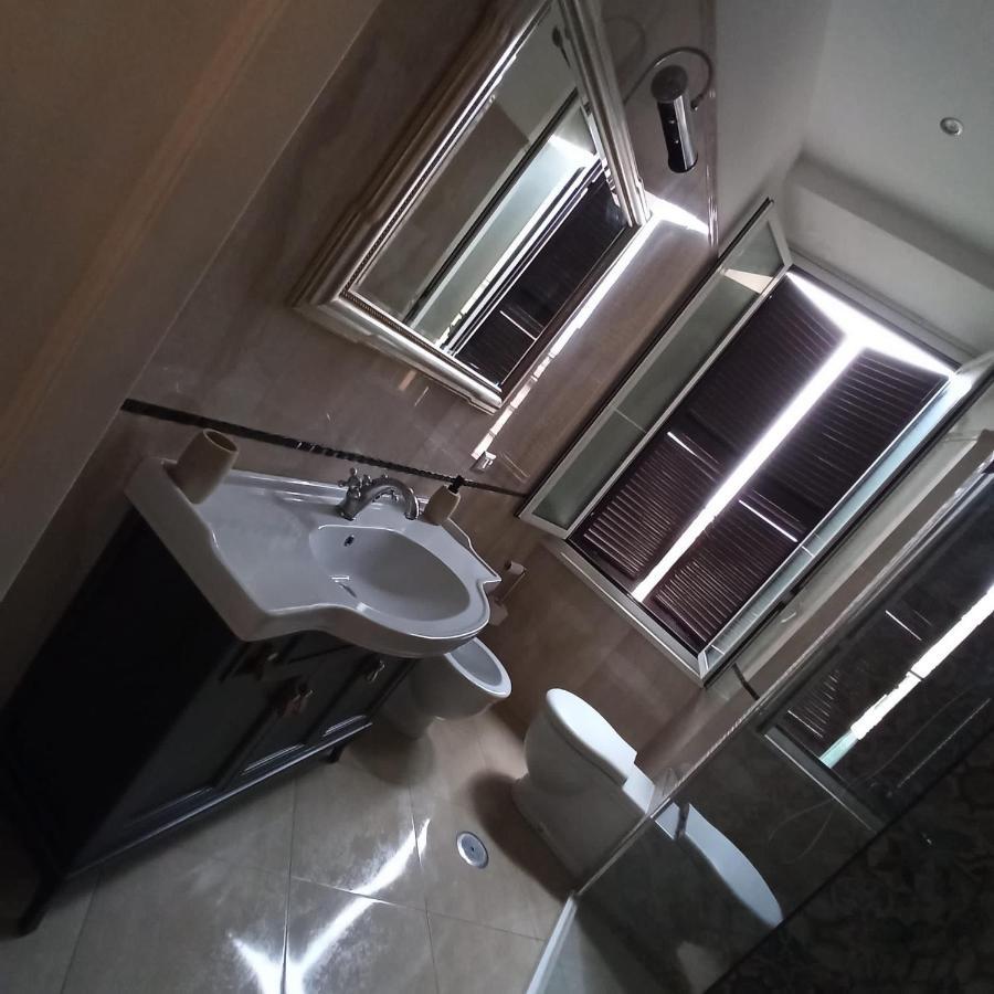 Apartamento La Luna E La Gatta Roma Exterior foto